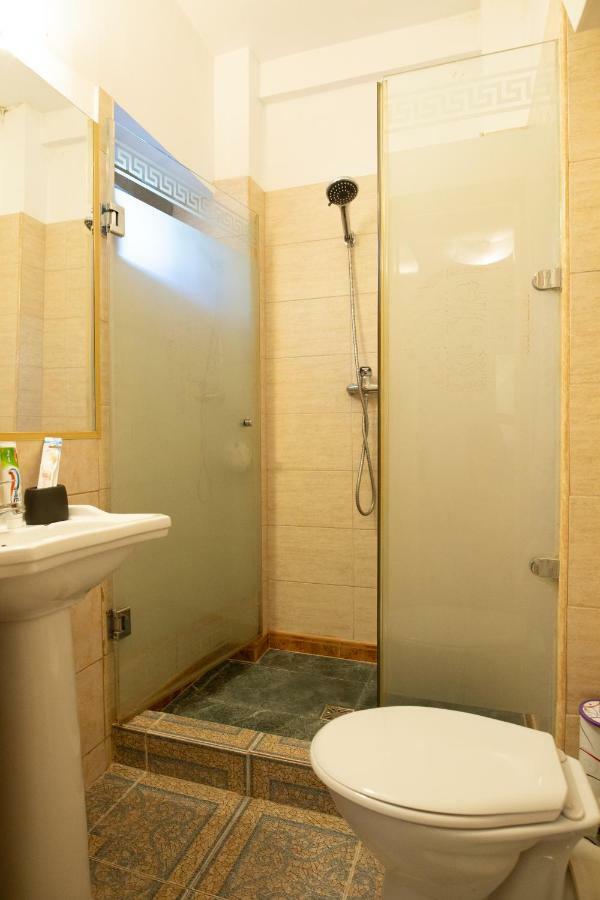 Nicole's Apartment Bucarest Esterno foto
